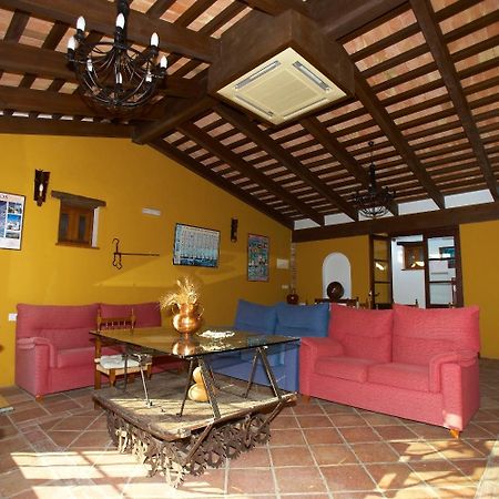אל בוסקה Hotel Enrique Calvillo מראה חיצוני תמונה